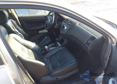 2004 Honda Accord 2.4 Ex from USA, damaged, VIN JHMCM56804C039864